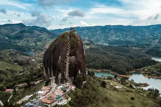 Piedra del Peñol y embalse de Guatapé